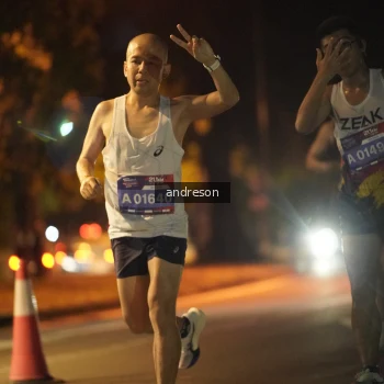 Runner Photo 3734270