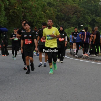 Runner Photo 3734296