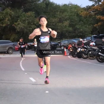 Runner Photo 3734328