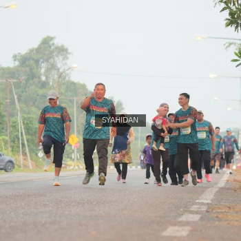 Runner Photo 3734355