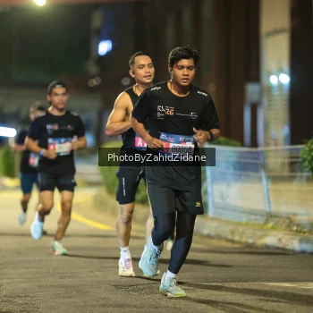 Runner Photo 3734356