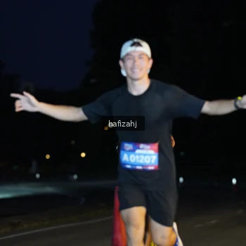 Runner Photo 3734373