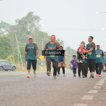 Runner Photo 3734374