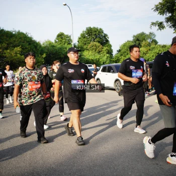 Runner Photo 3734384