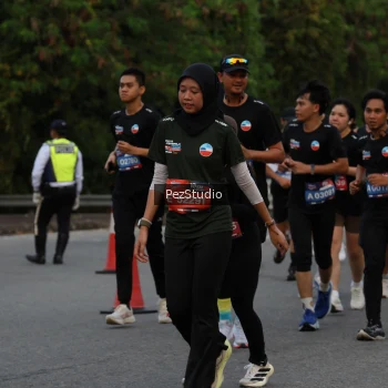 Runner Photo 3734390