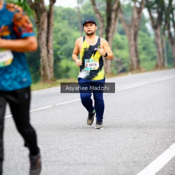 Runner Photo 3734394