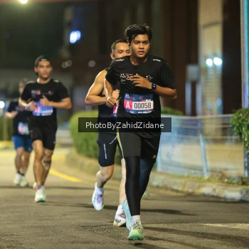 Runner Photo 3734419