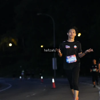 Runner Photo 3734430