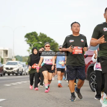 Runner Photo 3734438
