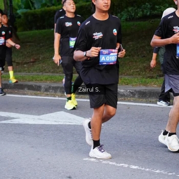Runner Photo 3734456