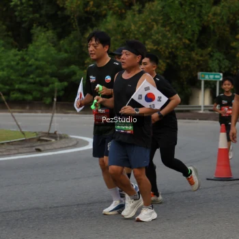 Runner Photo 3734475