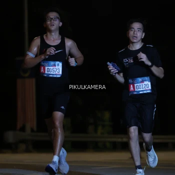 Runner Photo 3734501
