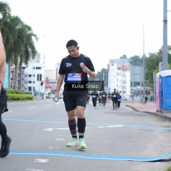 Runner Photo 3734531