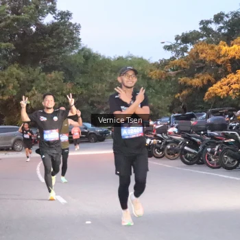 Runner Photo 3734539
