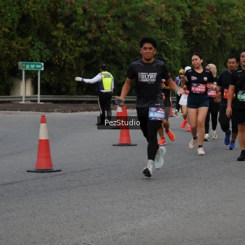 Runner Photo 3734616