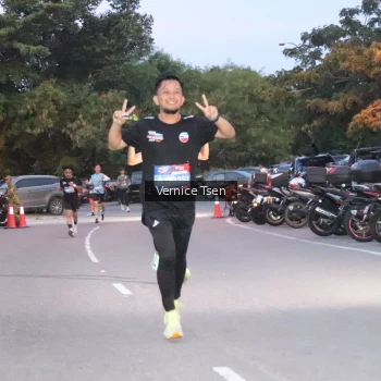 Runner Photo 3734657