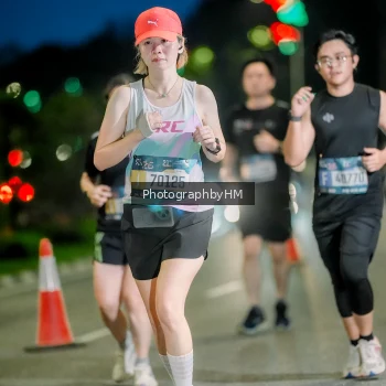 Runner Photo 3734666
