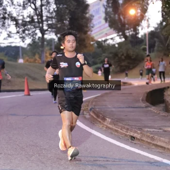 Runner Photo 3734709