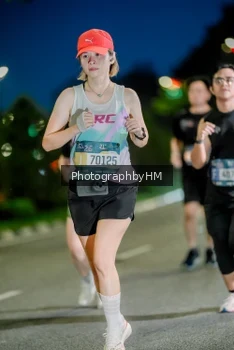 Runner Photo 3734740