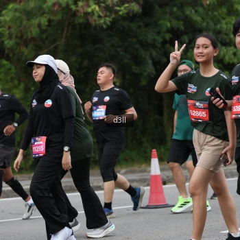 Runner Photo 3734766
