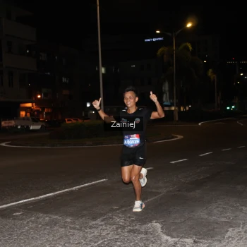 Runner Photo 3734767