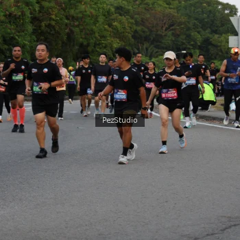 Runner Photo 3734869