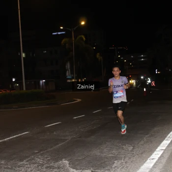 Runner Photo 3734875