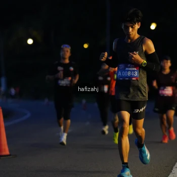 Runner Photo 3734877