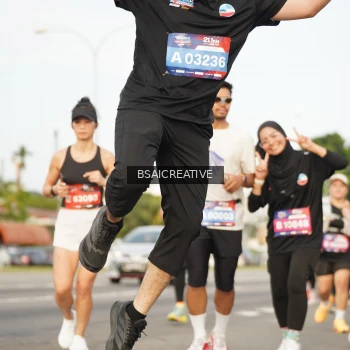 Runner Photo 3734909