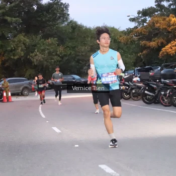 Runner Photo 3734954