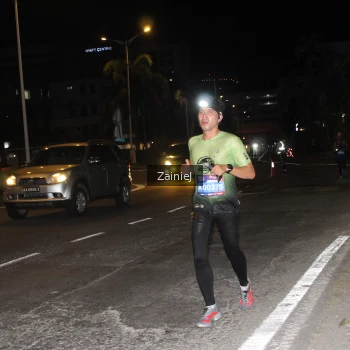 Runner Photo 3734975