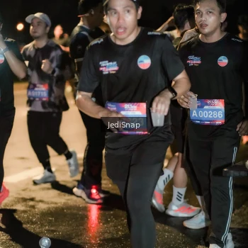 Runner Photo 3735030