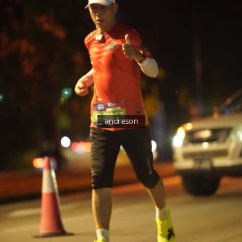 Runner Photo 3735198