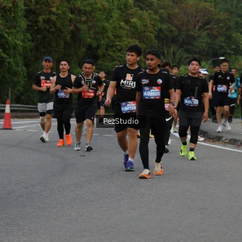 Runner Photo 3735247