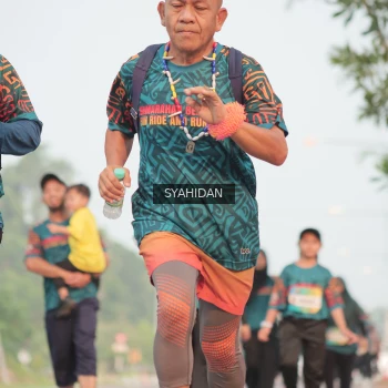 Runner Photo 3735273