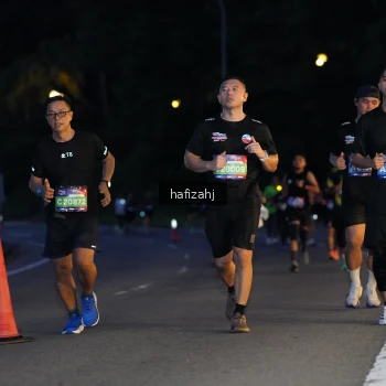 Runner Photo 3735279