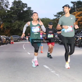 Runner Photo 3735297