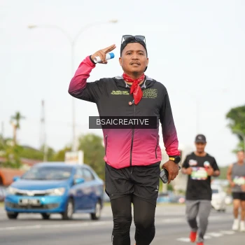 Runner Photo 3735375