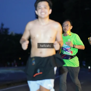 Runner Photo 3735413