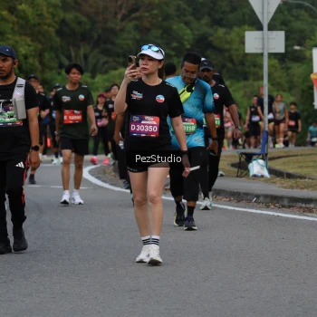 Runner Photo 3735517