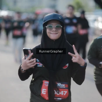 Runner Photo 3735565