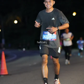 Runner Photo 3735566