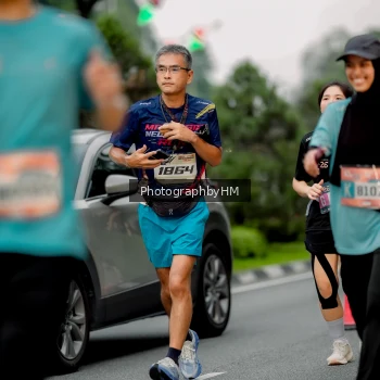 Runner Photo 3735735