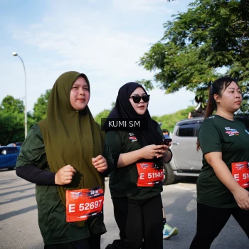 Runner Photo 3735740