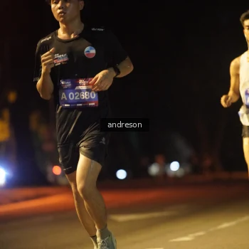 Runner Photo 3735751