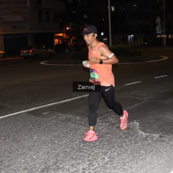 Runner Photo 3735758