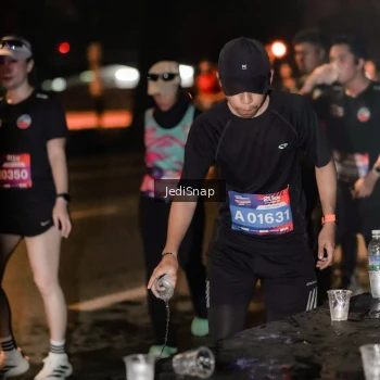 Runner Photo 3735774