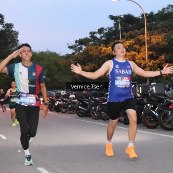 Runner Photo 3735778