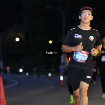 Runner Photo 3735791