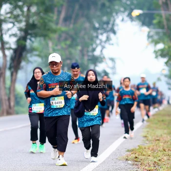 Runner Photo 3735843